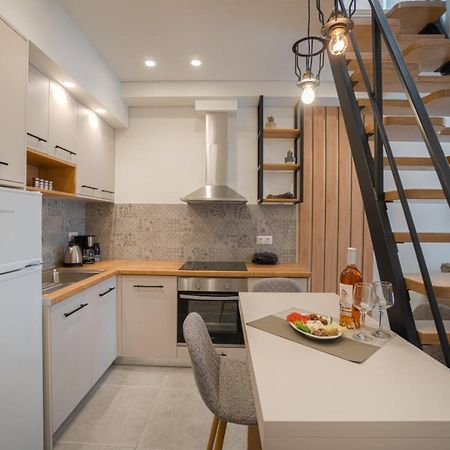 Khóra SfakíonJacuzzi Maisonette In Sfakia Center 'New 2023'アパートメント エクステリア 写真