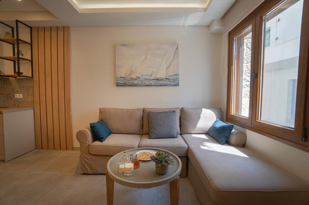 Khóra SfakíonJacuzzi Maisonette In Sfakia Center 'New 2023'アパートメント エクステリア 写真