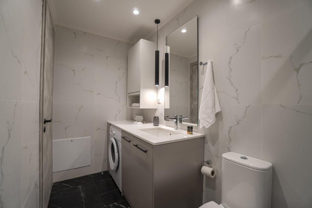 Khóra SfakíonJacuzzi Maisonette In Sfakia Center 'New 2023'アパートメント エクステリア 写真