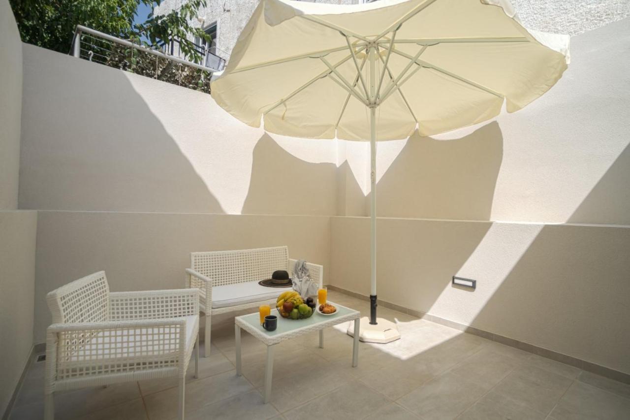 Khóra SfakíonJacuzzi Maisonette In Sfakia Center 'New 2023'アパートメント エクステリア 写真