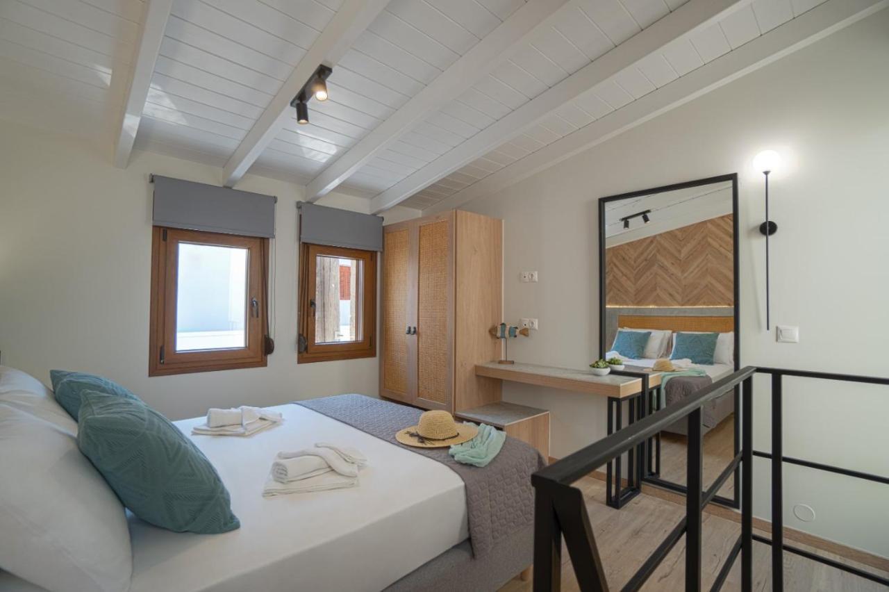 Khóra SfakíonJacuzzi Maisonette In Sfakia Center 'New 2023'アパートメント エクステリア 写真